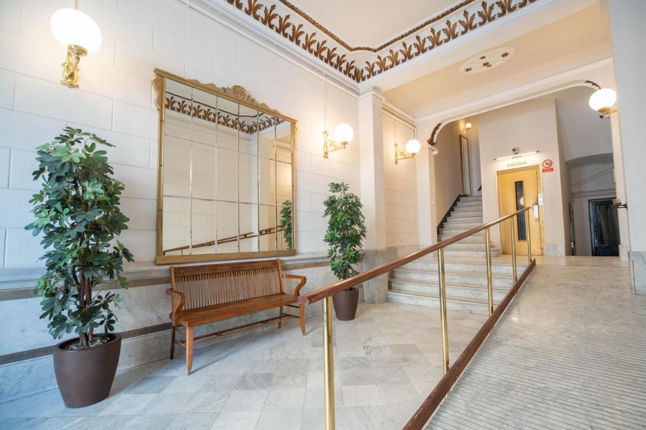 Feelathome Casa Bertrand Барселона Экстерьер фото